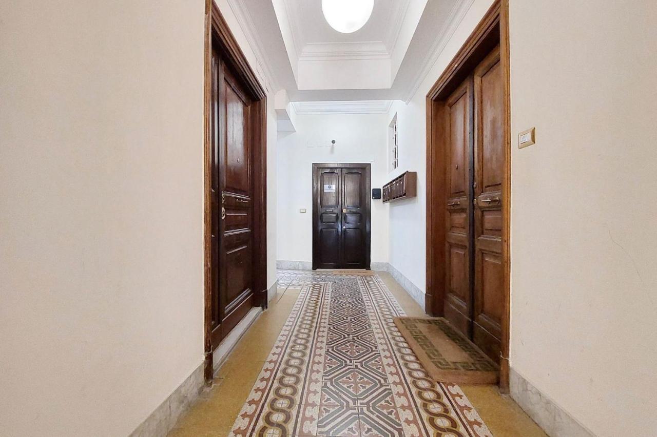 Colosseum Romantic Home Exterior photo